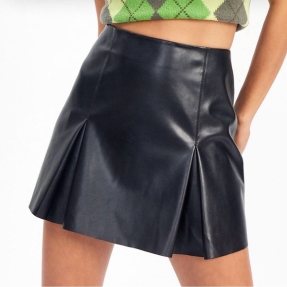 Abercrombie & Fitch Dresses & Skirts - NWOT Abercrombie Black Faux Leather Pleated Mini Skort (Lined w/ Shorts)